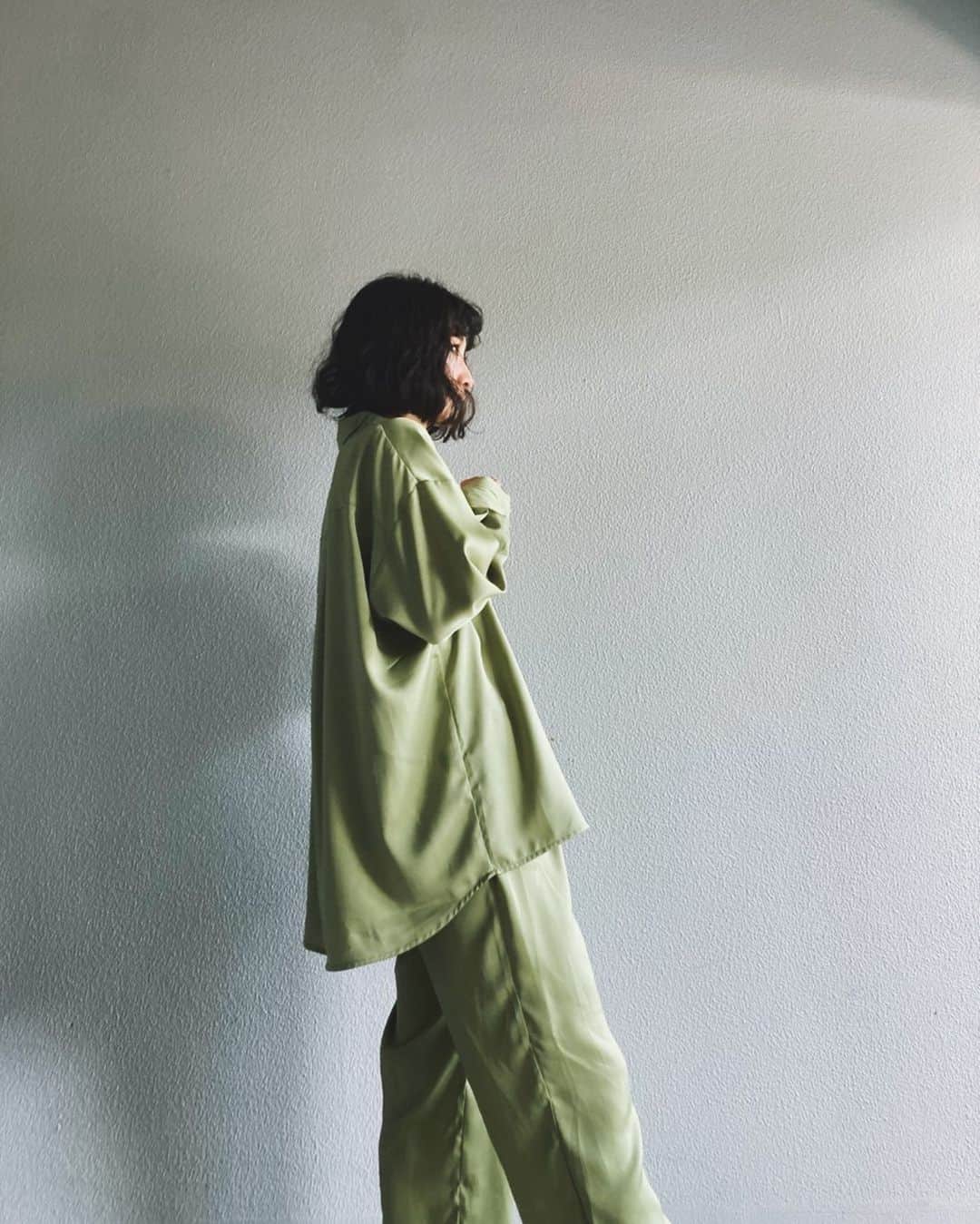 安藤沙耶香のインスタグラム：「🥝♡   #setup   #wom  #green」