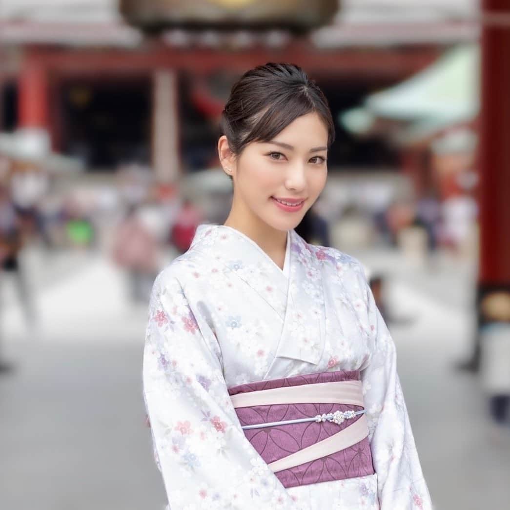のインスタグラム：「❤️﻿ 6月9日（水）は、ステラHAPPYtune！公開収録〜まこち生誕SP〜です❤️﻿ ﻿ 公開収録ですが、オンラインでも視聴できます！（特典あり）﻿お申し込みはTwitterに投稿したURLからよろしくお願いします🥺﻿ ﻿ ▼番組名﻿ 市川うららFM﻿ ステラ☆HAPPYtune﻿ ～サーキットを飛び出したぁ!～﻿ ～南真琴☆誕生祭SP～﻿ ﻿ 【公開収録】﻿ ▼日程﻿ 6月9日(水)﻿ ▼出演者﻿ ☆星野奏﻿ ☆南真琴﻿ ☆aym﻿ ☆平野杏梨 ﻿ ▼タイムテーブル﻿ 受付開始﻿ 18:30﻿ 特典会①﻿ 18:50～20:15﻿ 公開収録開始﻿ 20:30～21:00﻿ 特典会②＆サイン会21:15～22:30﻿ ﻿ ▼会場﻿ 平賀スクエア﻿ 東京都品川区西五反田２－９－４﻿ NビルB1F﻿ ﻿ ▼チケット﻿ 4000円/前売り﻿ 4500円/当日﻿ ※1drink600円別途﻿ ﻿ ▼特典会（チェキ＆サイン会内訳）﻿ ・ワンショット﻿ 1000円﻿ ※1分間トークが出来ます。﻿ ・2ショット﻿ 2000円﻿ ※2分間トークが出来ます。﻿ ※5000円以上御買上のお客様には﻿ 1分間撮影出来ます。﻿ ﻿ 【ZOOMオンライン】﻿ ☆タイムテーブル﻿ オンライン説明＆ご挨拶20:25～20:30﻿ 公開収録開始﻿ 20:30～21:10﻿ アフタートーク＆寄せ書きサイン色紙抽選会﻿ ※時間帯が数分ずれる可能性が御座います。﻿ ﻿ ☆チケット☆﻿ ①通常視聴チケット﻿ 2000円﻿ ②視聴チケット＋オフショット画像データ送付﻿ 3000円﻿ ③視聴チケット＋チェキサイン付き現物郵送﻿ 4000円﻿ ④視聴チケット＋チェキサイン付き現物郵送 ＋メッセージ付き﻿ 5000円﻿ ﻿ ★お申込フォーム﻿ 下記にて必要事項をご入力ください。﻿ ﻿ https://docs.google.com/forms/d/e/1FAIpQLSfqVhX8Iy_9xQXvuy6PrjSkwitX44k2EGm0aVXeO4OttE2L-g/viewform﻿ ﻿ ★新型コロナウィルス抗菌対策について﻿ 新型コロナウィルス感染防止対策としまして﻿ 下記の対応をさせて頂きます。﻿ ﻿ ・スタッフ、お客様のマスク着用﻿ ・終日換気対策﻿ ・入口でのアルコール消毒﻿ ・入口での検温﻿ ・ソーシャルディタンスでの席の配置﻿ ・特典会の整理券対応﻿ ※マスク着用の徹底﻿ ※出演者との接触禁止﻿ ﻿ ★注意事項﻿ ・撮影、録音はご遠慮頂いております。﻿ ・途中退出、途中入場は大丈夫です。﻿ ・終始マスク着用のご協力をお願い致します。﻿ ※マスク未着用のお客様につきましては﻿ 入場をお断りさせて頂きます。﻿ ﻿ 以上となります。﻿ ﻿ ﻿ ﻿ ﻿ ﻿ #ステラhappytune #公開収録 #レースクイーン #ラジオ #市川うららfm」