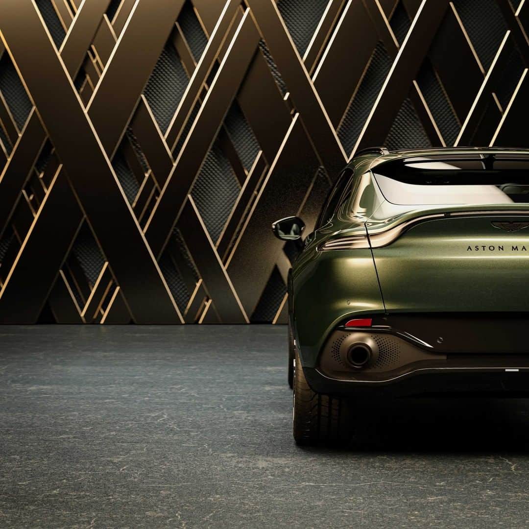 アストンマーチンのインスタグラム：「Finished in a bespoke colour inspired by the exterior of the @130william building, this special edition DBX represents the first time that we have collaborated with an architect to custom fit one of our cars.  #AstonMartin #DBX」