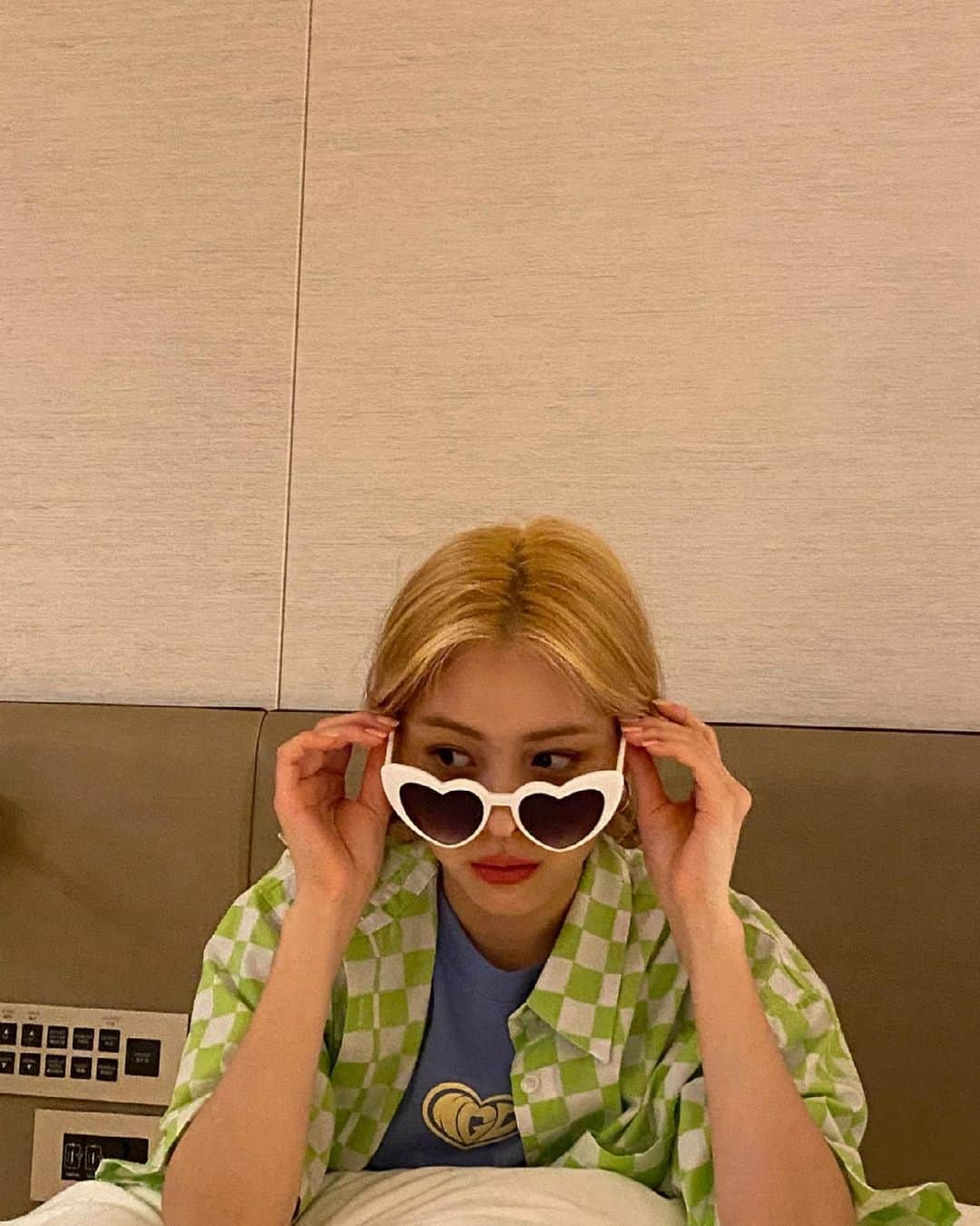 ITZYさんのインスタグラム写真 - (ITZYInstagram)「🖤🖤 포바랴🍯」6月7日 23時48分 - itzy.all.in.us