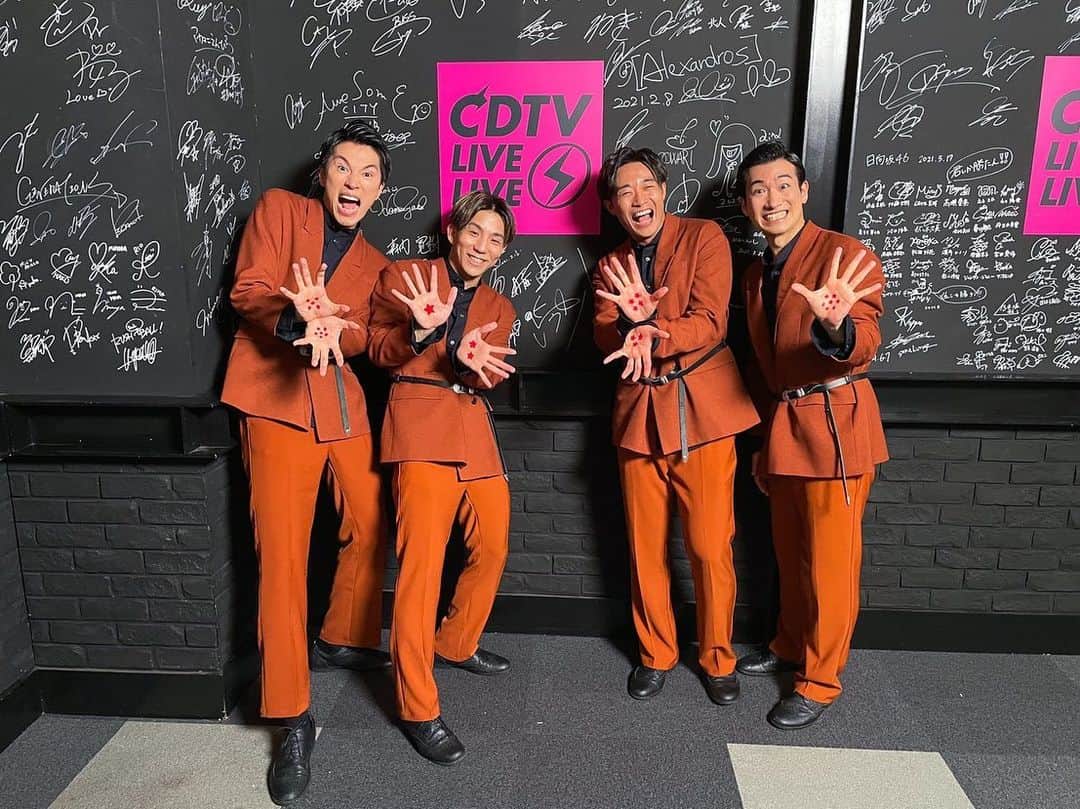 Oguriのインスタグラム：「CDTV LIVE LIVE楽しすぎました！🤩🔥 やっぱりドラゴンボールは最高ですね！ ケンゾーさん達も超カッコよかったです！！😍🔥 NAOTOさんにも見てもらえてめちゃくちゃ嬉しかったです！ そして氷川きよしさん、最強にテンションあがる曲をありがとうございました！！」