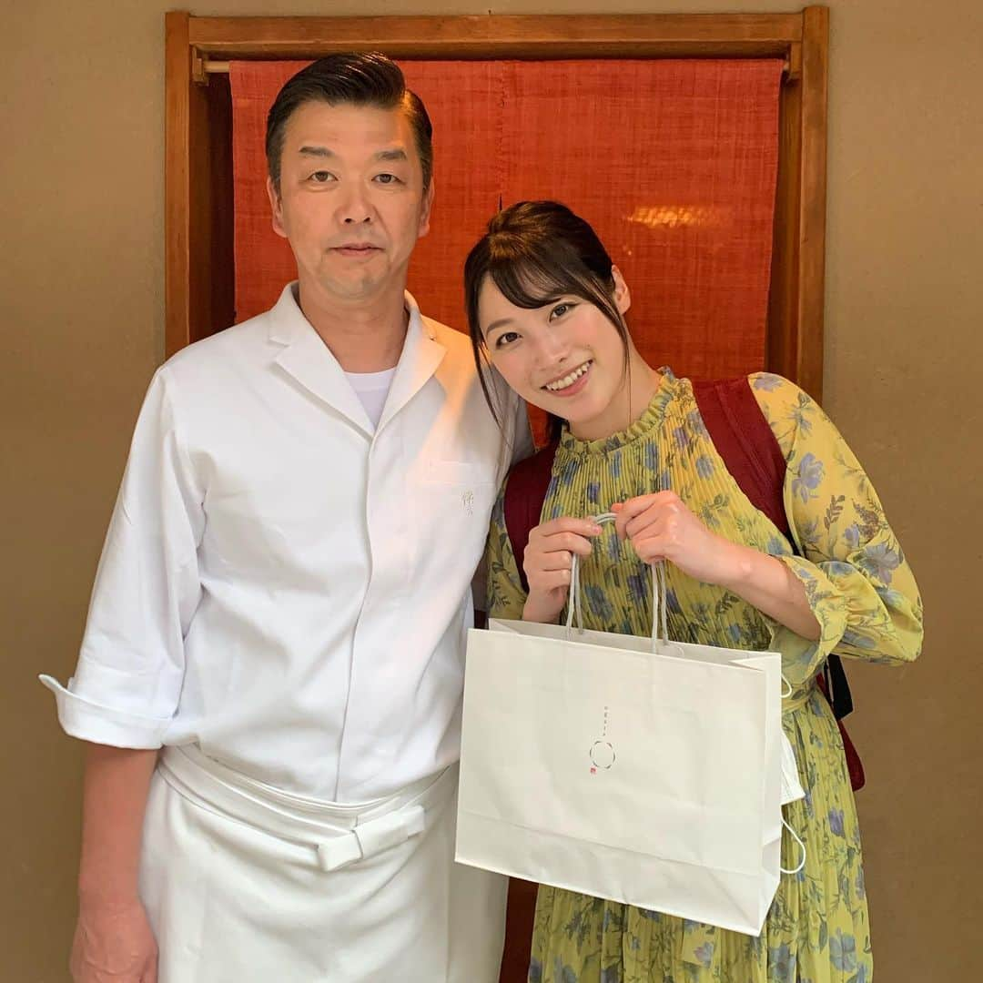 春原未来さんのインスタグラム写真 - (春原未来Instagram)「iPhoneのノーマルカメラなのに綺麗に撮れてて驚き😳💖  美味しいお料理をいただいてる時間って本当に幸せ。世界的に大変な時期ではありますが,いまを大切にして一瞬一瞬を楽しみましょ！ 私にできることはちっぽけで限られているけれど,これまで通り食べて応援します。  Even though it is a normal iPhone camera, I was surprised to be able to take beautiful pictures 😳💖  I'm really happy when I have delicious food.  It's a difficult time in the world, but let's cherish the present and enjoy every moment! There is a limit to what I can do, but I will continue to eat and support.  #春原未来 #食べるの好きな人と繋がりたい #京都グルメ #kyotogourmet #緒方 #ogata #japanesefood #日本料理 #oadtop100 #oadjapan #iphonexs #ノーマルカメラの現実 #リュック女子 #身軽に生きる #食べることは生きること #finedining」6月8日 0時24分 - sunohara_miki