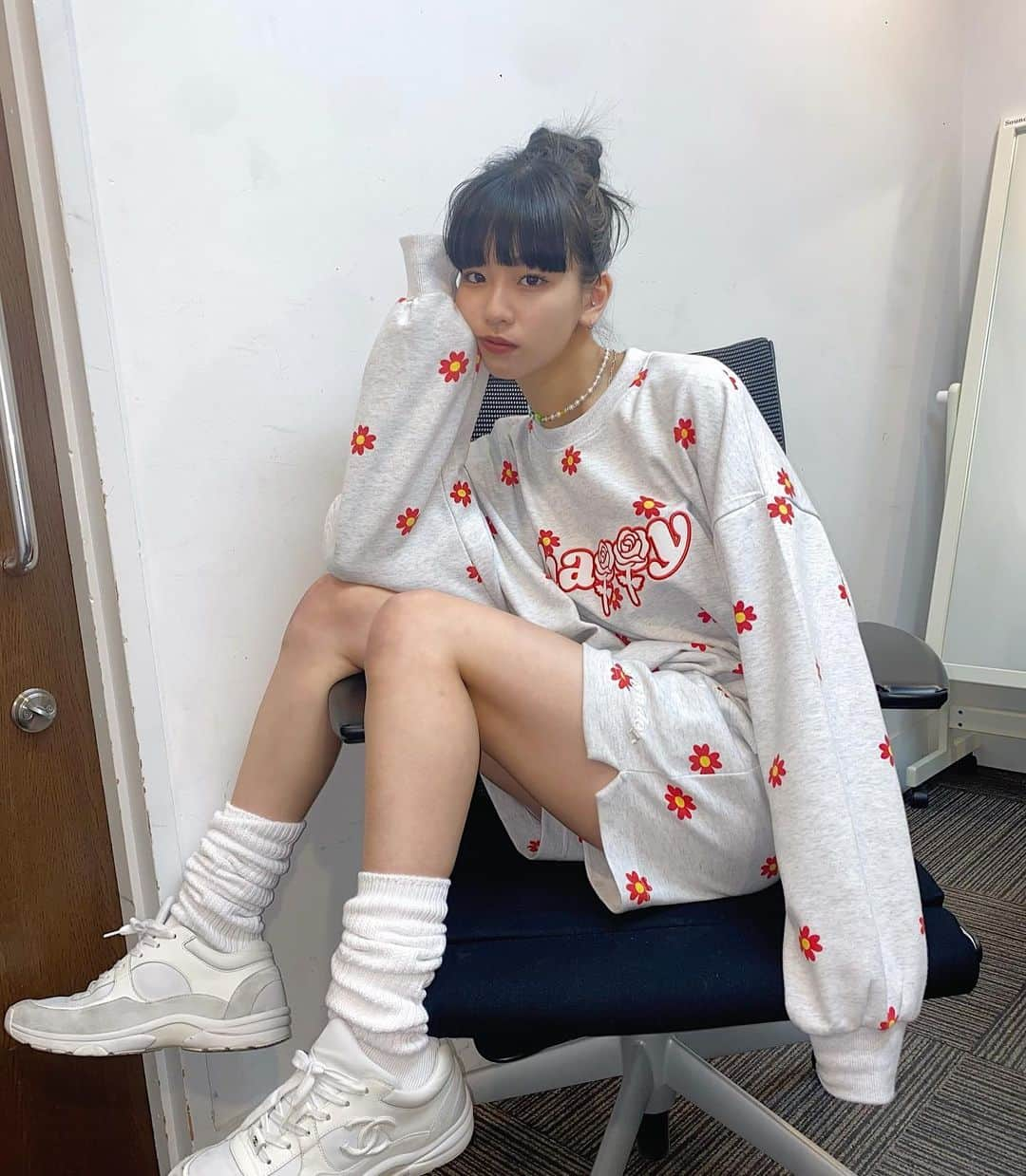 Hinaさんのインスタグラム写真 - (HinaInstagram)「ㅤㅤㅤㅤㅤㅤㅤㅤㅤㅤㅤㅤㅤ 🤍❤️🤍❤️」6月8日 21時22分 - hina_faky