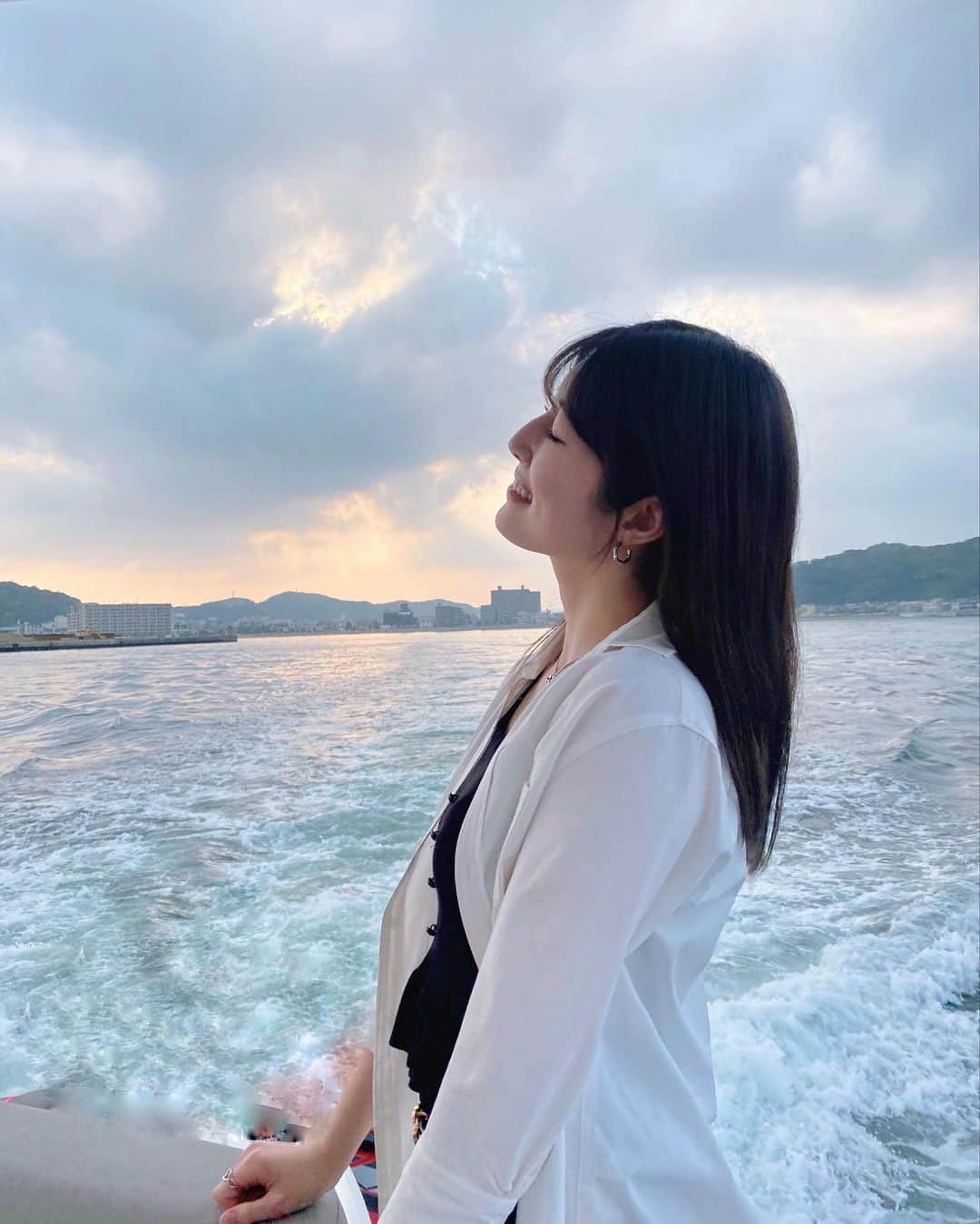日下部美愛のインスタグラム：「まつ毛の調子が良かった日   #photo #japan #model #me #hair #fashion #selfie #makeup  #followme #instagood #camera #instadaily #dailylook #사진 #데일리  #데일리 #셀카 #메이크업 #아이돌 #일본 #일본여자 #오오티디」