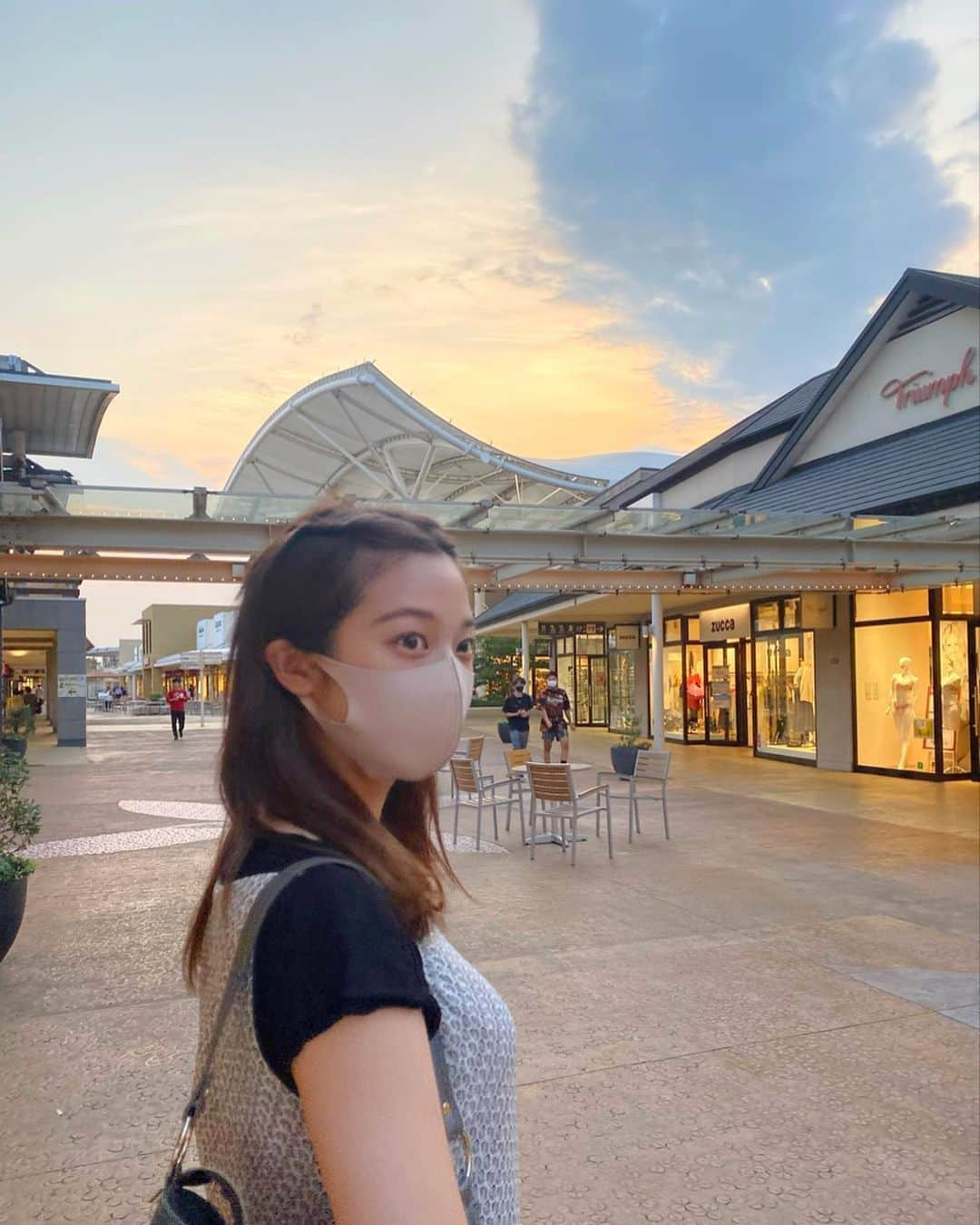 山口清香さんのインスタグラム写真 - (山口清香Instagram)「👜🌤🍃」6月8日 20時33分 - sayaka__yamaguchi_