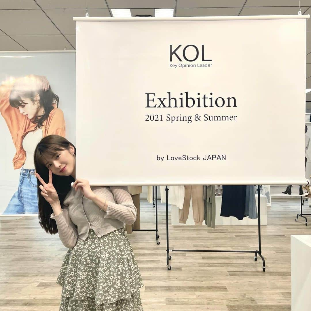 鈴木ゆうかさんのインスタグラム写真 - (鈴木ゆうかInstagram)「.  📢お知らせ ディレクターを務めている KOL (@kol.japan )のポップアップストアが 原宿のベースヤードトーキョーにて 6月9日〜13日に開催されます！  そしてディレクターの来店イベントが 開催されることとなりました  6月12日(土) 14時〜16時に来店します  感染症対策を万全に開催いたしますが またこのような機会を必ずつくりますので ご無理のないご来店をお待ちしております🙇🏼‍♀️🤍 写真撮影等もございますが 詳細は @kol.japan をご覧ください！  #KOL」6月8日 20時56分 - yuu_pl