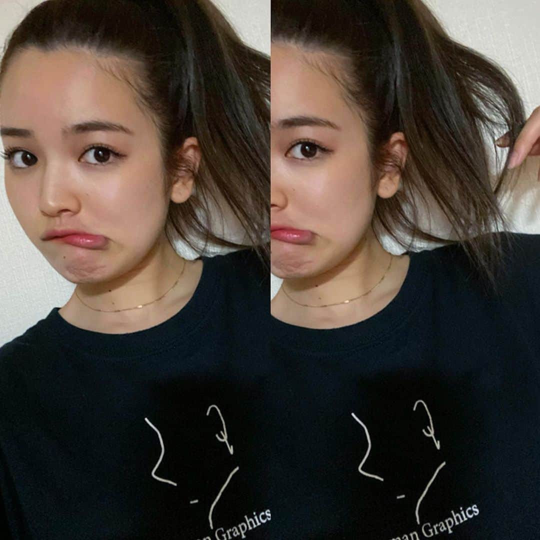 富久美玲のインスタグラム：「_ . 最近ハマっておるポニーテール🐎 . 結ぶと伸びやすいと聞いた事あって ➕ 後ろ髪が中途半端に伸びて暑いので 前髪が鼻まで伸びるまでベリショ おあずけだから結びまくっておるw .」