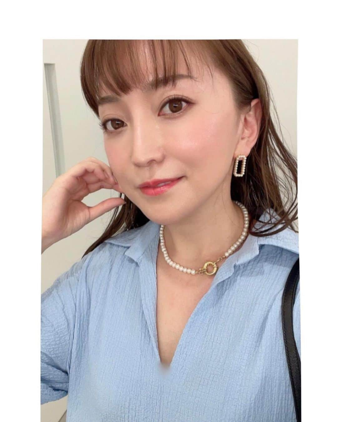 加藤綾菜さんのインスタグラム写真 - (加藤綾菜Instagram)「今日は、夫婦でテレビ収録📺 珍しく私服を載せます✨ ワンピース👗 @lifeinnina  ピアスとネックレス @hinahina.official.ec   緊急事態宣言でショッピング出来ないからネットで購入❣️ どちらのブランドも好き❤️  私物です✨」6月8日 18時51分 - katoayana0412