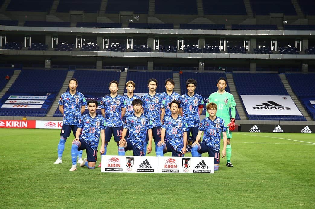 橋本拳人のインスタグラム：「. VS Tajikistan 4-1. 🇯🇵🇯🇵🇯🇵. #samuraiblue #japannationalteam」