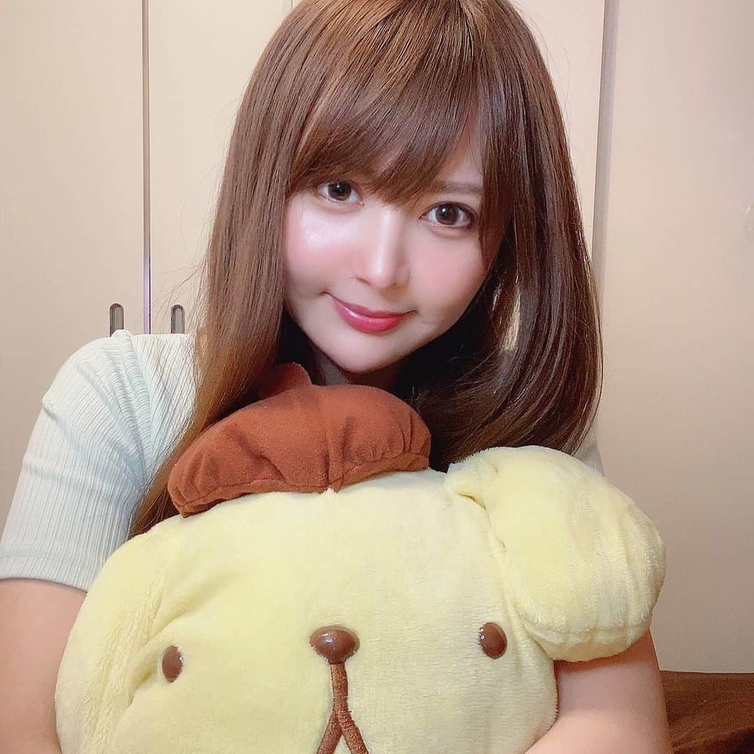 望月美穂のインスタグラム：「﻿ ﻿ ﻿  ナチュラルなカラコンつけたくて﻿ メイメ！のからアゲつけてみたよ〜♡﻿ ﻿ 1dayは渇かなくていいね♡﻿ ﻿ 自然なデカ目になっていい感じー(∩ω∩〃)💓﻿ ﻿ @queeneyes_official ﻿ ﻿ #カラコン#ナチュラルカラコン#デカ目」