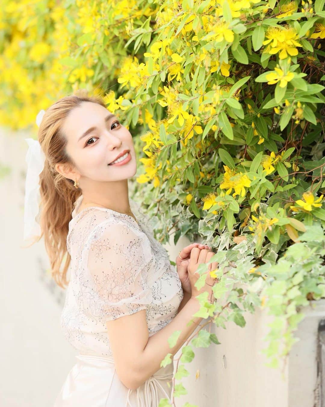 Hitomiのインスタグラム：「❤︎  最近楽しいことや幸せなことばっかり✨✨ 日々感謝しないとだよね☺️ また明日もいい日だといいな😌 おやすみなさい🌻  photo by @shinichiyasuda   #cyberjapan #サイバージャパン　#cyberjapandancers #サイバージャパンダンサーズ」