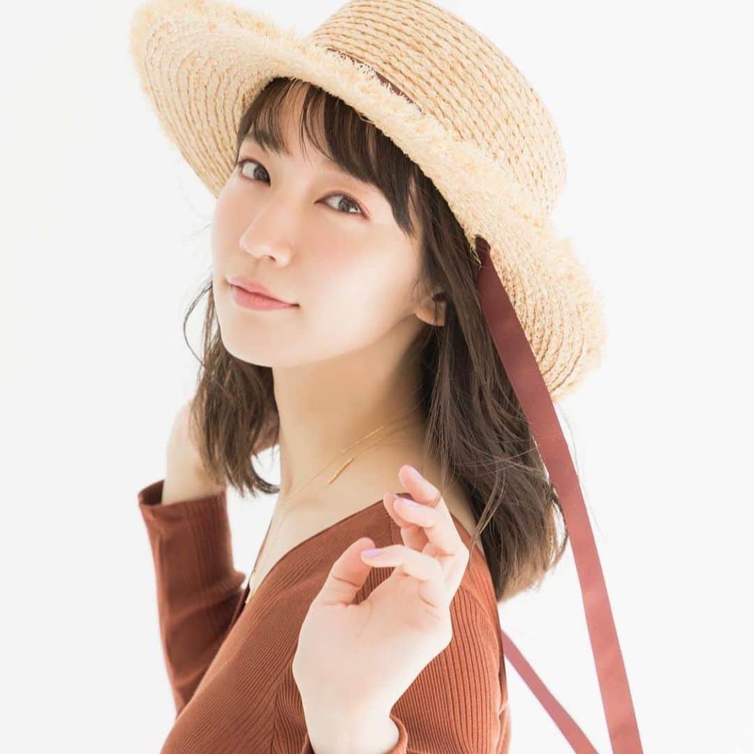 吉岡里帆 　ファンアカウントのインスタグラム：「👒 #吉岡里帆 #rihoyoshioka」