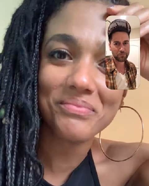 ライアン・エゴールドのインスタグラム：「Tonight! It’s the season 3 finale of @nbcnewamsterdam and I’m going live with miss @freemaofficial and she’s really boring. It’ll probably be boring. I can’t tell you what we’re laughing about here but I can say it was kinda funny :) Next time I’ll sneak the audio in or better yet just come hang out with us tonight! 9:30pm EST on IGLive and ask us ANYTHING 🙊 Whatever you want me to ask Freema or her to ask me 🤔  Lots of love to our cast and crew and our amazing #DamFam 💛 Excited to have another season in the books with you. Season four is gonna be really fun! I can’t wait to get that first script 🙌 See you soon... wait... see you tonight :)」