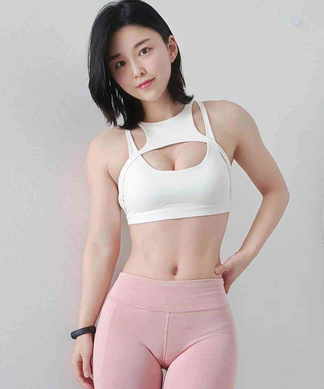 BodyON Koreaさんのインスタグラム写真 - (BodyON KoreaInstagram)「🔥생각과 삶이 멋진 #운동 피플들을 @바디온코리아는 항상 응원합니다!👏 | | _yu_peace 👍😎💕 | | 💌자신 or 주변 지인 중에 짐패션 핫피플 계시면 DM 보내주세요 👍 | | #yogapractice #요가강사 #diet  #운동녀 #girl #selfie #홈트 #ootd #운동복 #셀피 #일상 #거울샷#instagood #브라탑 #healthy #모델 #fitness #얼짱 #몸짱 #body #운스타그램 #바디스타그램 #유지어터  #다이어터 #필라테스복 #pilatesinstructor #pilates #운동하는여자」6月9日 12時12分 - bodyonkorea