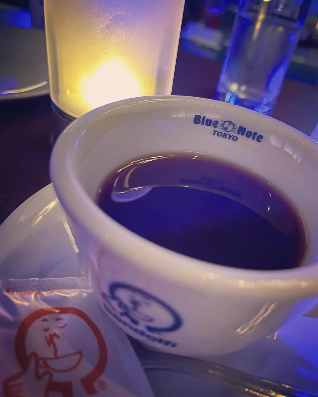 shojiのインスタグラム：「Blue Noteに　@oguristkgz が出演するChit Chatを観に行ってきました！ @shunskegandthepeas の音楽と、 @yuki_adachi_tap のtap最高😭 @unoboooo と @gash1030 の安定の気持ちよさ🏝 心地良すぎる空間でした。 @oguristkgz のダンスが良過ぎて嫉妬したのはここだけの秘密🤫 #stkgz #シッキン　#シットキングス　#chitchat #bluenotetokyo  @atsushi__inoue  @ochi_the_funk  @sam_ge_tan2017  演奏最高だったぜー！」