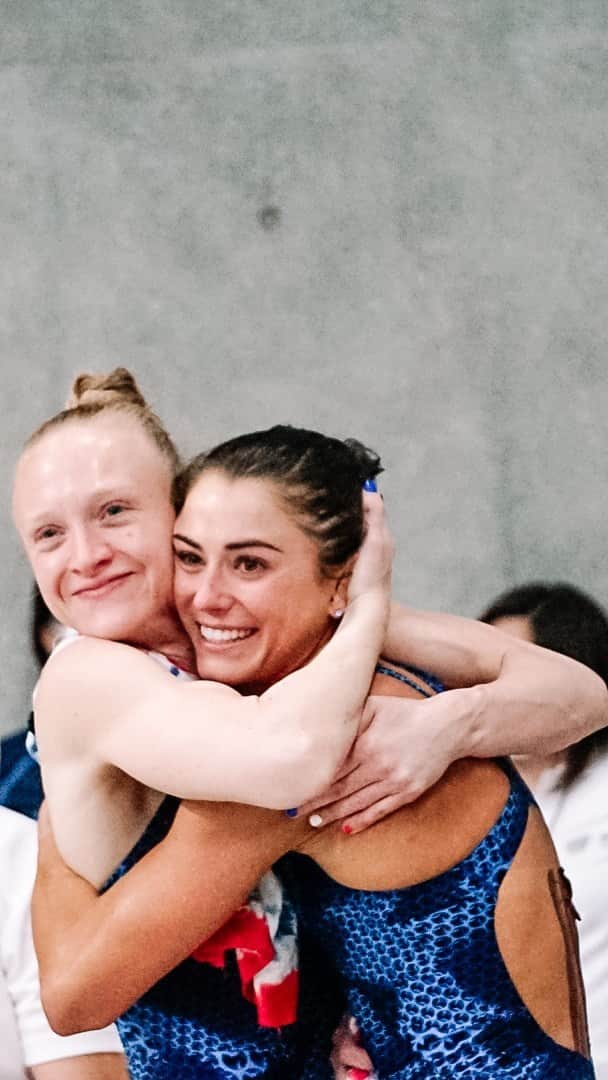 のインスタグラム：「Finals tomorrow! My little sister, @kendallcookiee , made this video for @sarahbacon1 and I….i have never been more pumped up 😈 WARNING: explicit language in the music」