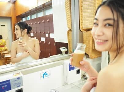 トロたんさんのインスタグラム写真 - (トロたんInstagram)「お風呂Love🥛🥛🥛 MILKLove🥛🥛🥛 おやすみ地球人🐄🐄🐄  #撮影会 #撮影会モデル  #インスタグラビア #銭湯 #銭湯撮影会 #東京Lily #温泉 #お風呂 #bath #bathroom  #selfie #self #japanese #japanesegirl #粉我 #我爱你  #グラビア #followme #follow  #Love  #sexy #谷間 #tbt #photo #me #photograph #사랑해 #셀카 #水着 #ビキニ」6月10日 0時28分 - torotan_tan