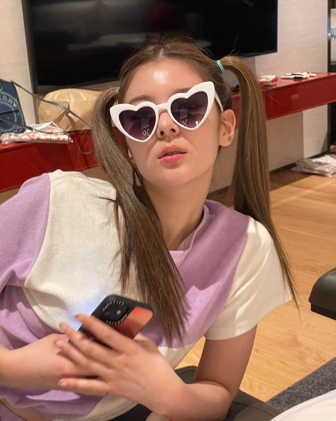 ITZYさんのインスタグラム写真 - (ITZYInstagram)「썬글라스esss 🕶🤍」6月9日 16時44分 - itzy.all.in.us