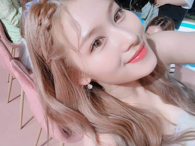 サナさんのインスタグラム写真 - (サナInstagram)「— : 🐿  ♩ #twice #트와이스 #トゥワイス #sana #sanaminatozaki #minatozakisana #사나 #jyp #tasteoflove #alcoholfree #nosananolife #yesiamsana #kpop   210609 ♪ TWICETAGRAM Instagram Update」6月9日 19時09分 - twicesana