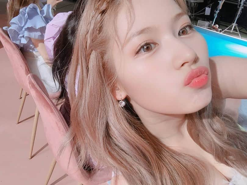 サナさんのインスタグラム写真 - (サナInstagram)「— : 🐿  ♩ #twice #트와이스 #トゥワイス #sana #sanaminatozaki #minatozakisana #사나 #jyp #tasteoflove #alcoholfree #nosananolife #yesiamsana #kpop   210609 ♪ TWICETAGRAM Instagram Update」6月9日 19時09分 - twicesana