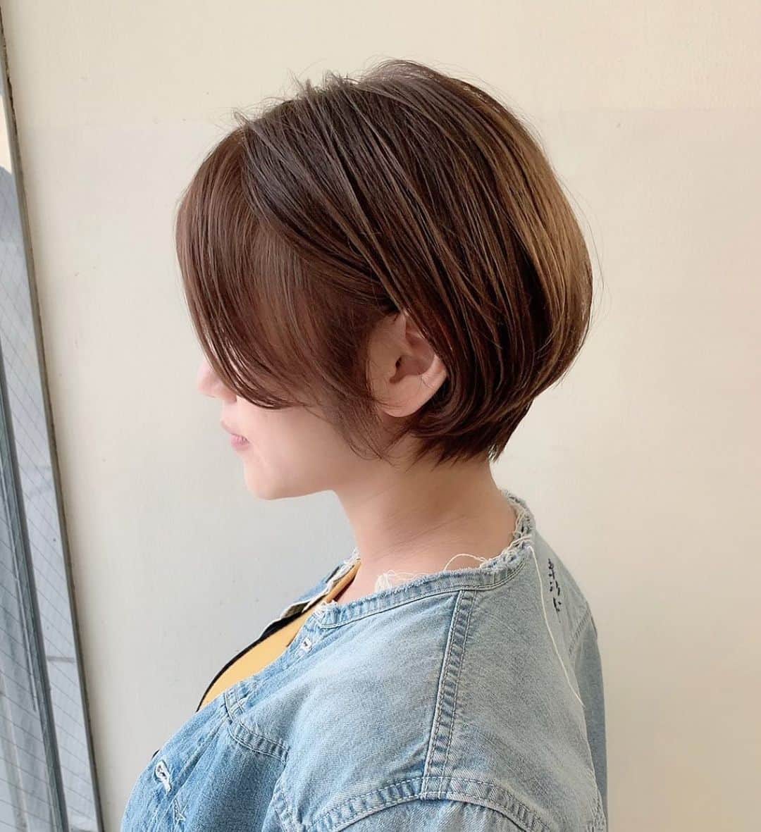 汾陽美樹のインスタグラム：「. そういえば！ 出産前にバッサリ髪を切りました💇‍♀️✨ 久々のショート！ シャンプーも乾かすのも楽ちん👌 . 最近暑くなってきたから 首元も涼しくていい感じ🍃 . #長野放送 #アナウンサー #汾陽美樹 #ヘアカット #ショートヘア」