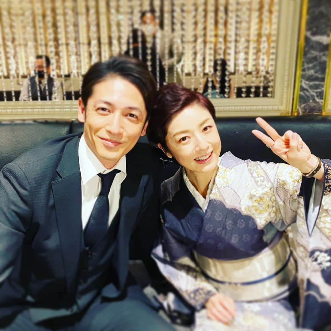 高岡早紀 さんのインスタグラム写真 - (高岡早紀 Instagram)「さて、明日は　"桜の塔" 最終回を迎えます。それぞれが何処へ向かい、どこへ着地するのか… どうぞお楽しみに。。 今回初共演の玉木さんはとても男っぽい素敵な俳優さんでした！  #桜の塔　#玉木宏」6月9日 21時47分 - saki_takaoka