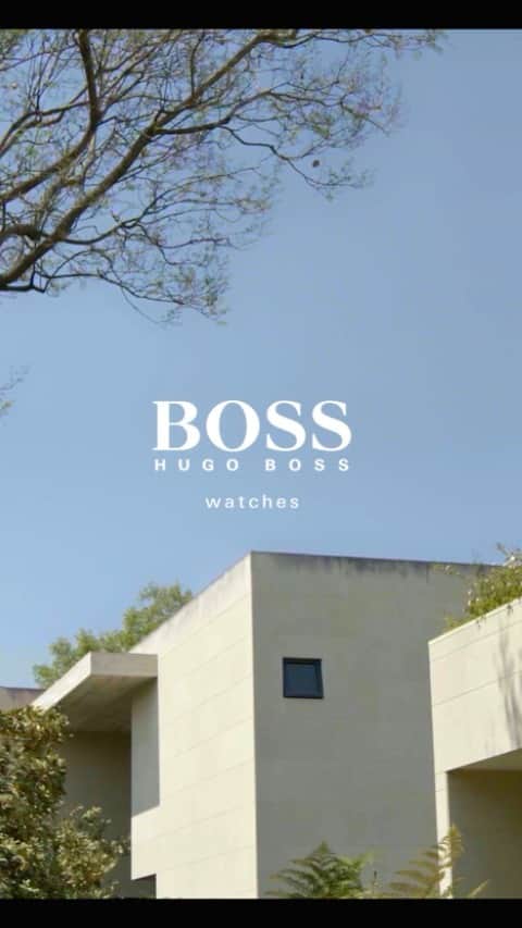 ギジェルモ・オチョアのインスタグラム：「Celebra el día del padre con #bosswatches capturando esos momentos especiales de ser papá. #BOSSWatches @liverpool_mexico」