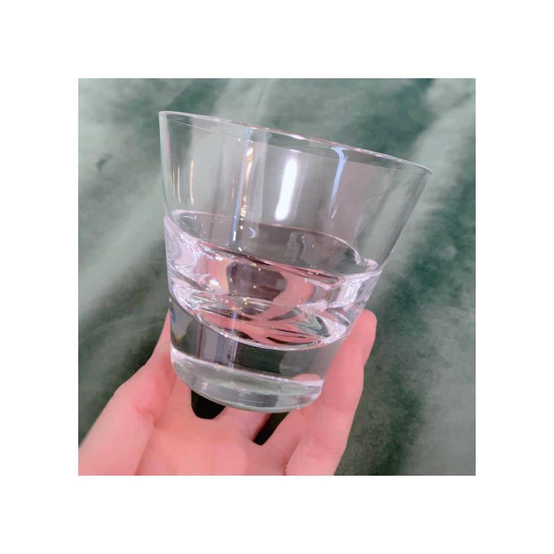 阿部華也子さんのインスタグラム写真 - (阿部華也子Instagram)「♪  なんて素敵なグラスなんだ💕  美味しいお酒が飲めそう🥃💕」6月10日 10時04分 - kayakoabeofficial