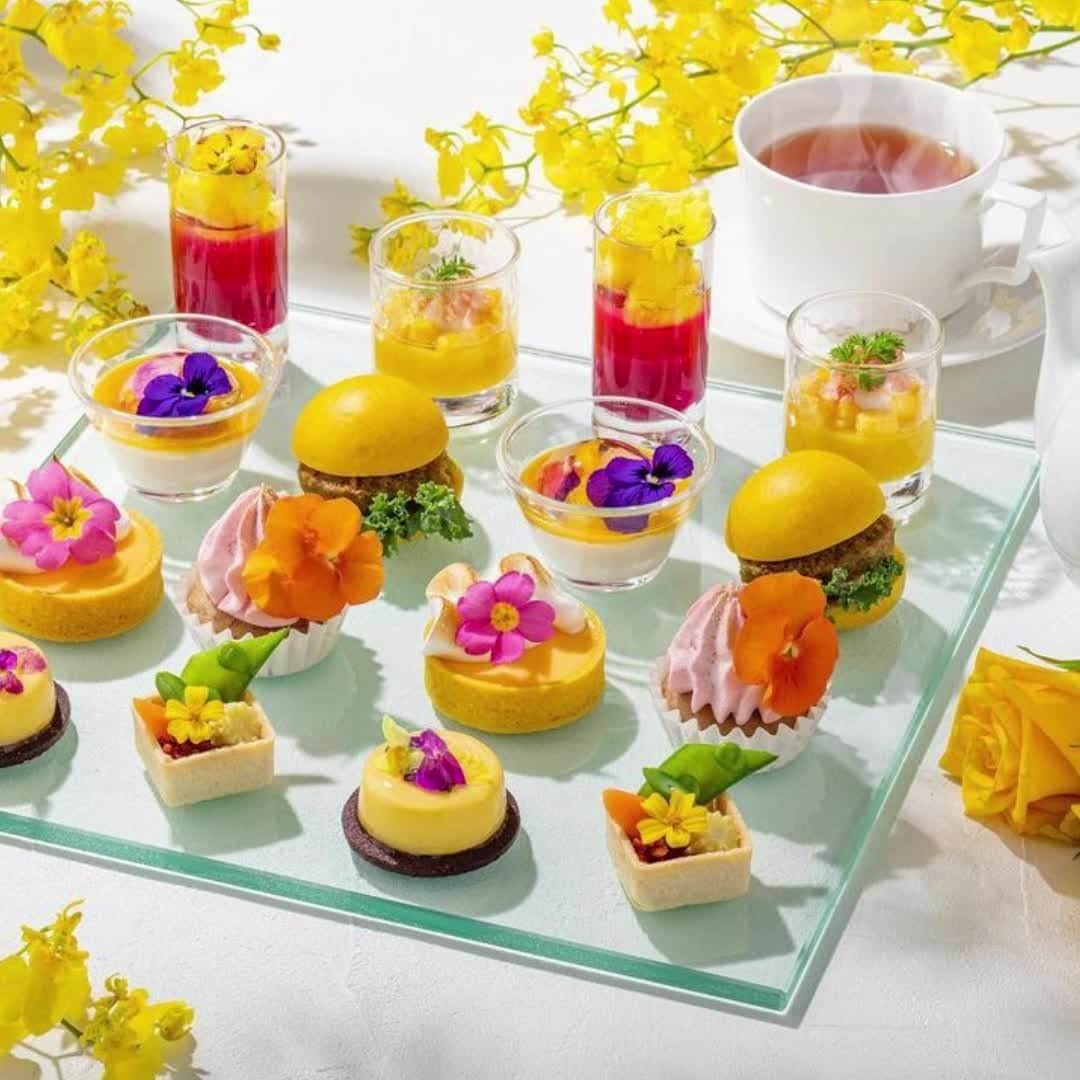 Conrad Hotelsのインスタグラム：「Unwind after a day of exploring this beautiful city and indulge in this vibrant afternoon tea experience at our @conrad_tokyo.」
