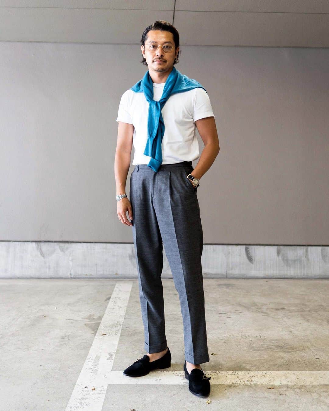 高田朋佳のインスタグラム：「classic sunmer.  >>>swipe left to check the details. ———————————————————————— #berwich #salute #authenticstyle  #dressstyle #elegantstyle #modernclassicstyle #newclassicstyle #fashion #mensfashion #mensdressstyle #suitsstyle #dapperstyle #takadachannel」