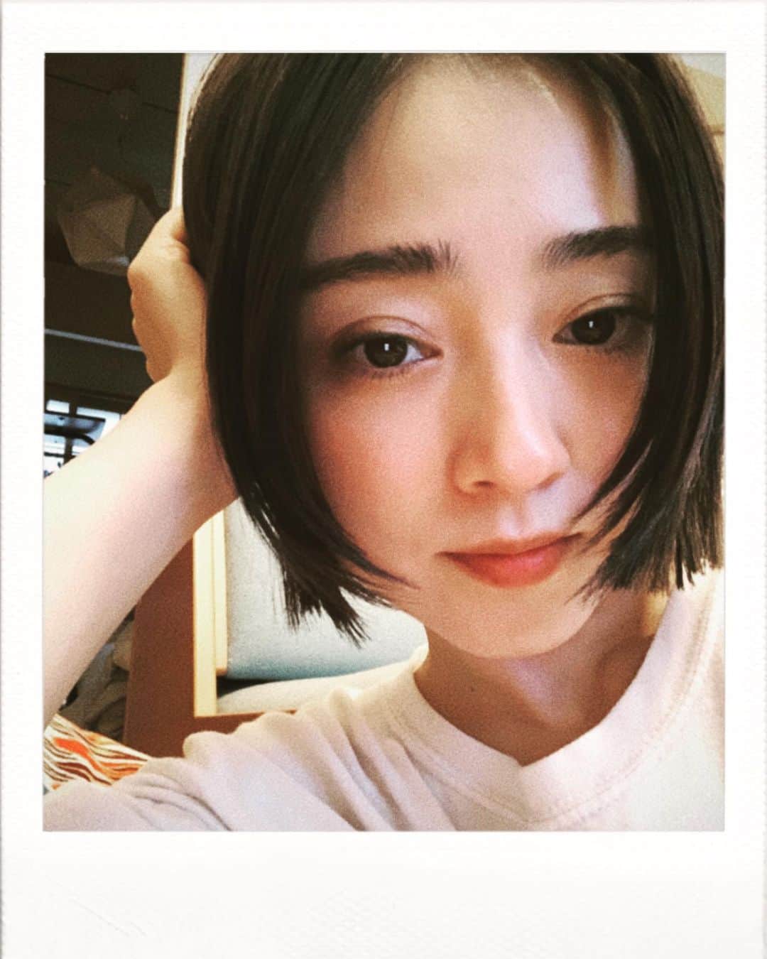 のインスタグラム：「♡♡♡ 髪をきりました✨」