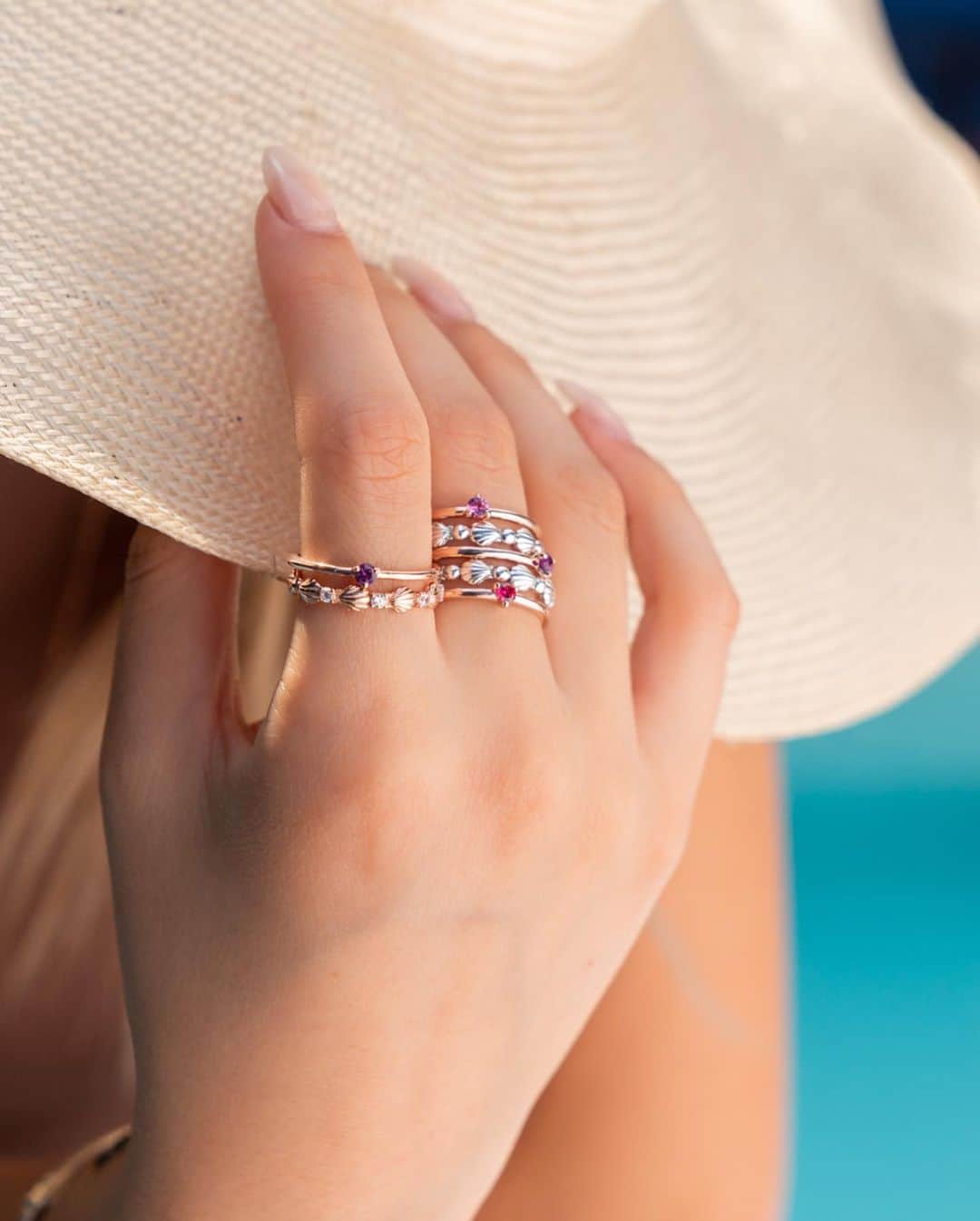 PANDORAのインスタグラム：「Add some more glow to your summer look with Pandora bracelets & rings. Be inspired by our style experts and their summer fuelled looks. #PandoraStyle #PandoraOcean #Rings #Bracelets」