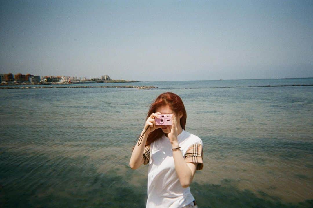 ITZYさんのインスタグラム写真 - (ITZYInstagram)「#itzy #chaeryeong 📸」6月10日 16時48分 - itzy.all.in.us