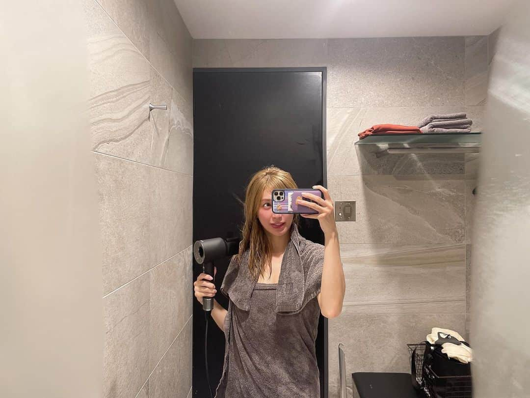 大島麻衣さんのインスタグラム写真 - (大島麻衣Instagram)「service shot📷😝⁉️ @plusme.jp  #gym #workout #운동 #다이어트」6月10日 20時33分 - maioshima911