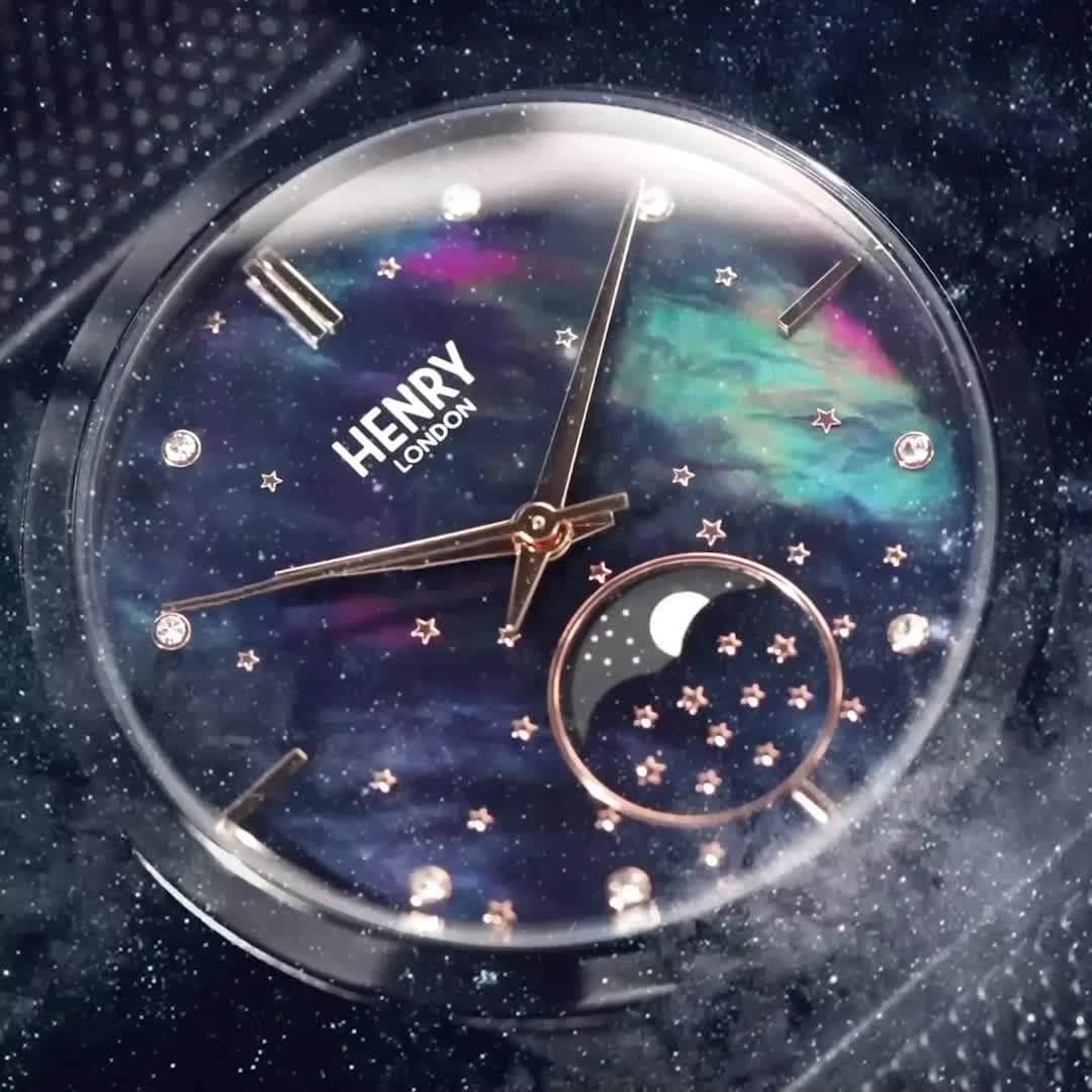 Henry London Official page of Britishのインスタグラム：「Can't wait to see the splendid New Moon 🌚 in the sky this evening. ⭐⠀⠀⠀⠀⠀⠀⠀⠀⠀ ⠀⠀⠀⠀⠀⠀⠀⠀⠀ Keep an eye out - be sure never to miss an exciting moon event again with our Moon Phase Watches ⌚⠀⠀⠀⠀⠀⠀⠀⠀⠀ ⠀⠀⠀⠀⠀⠀⠀⠀⠀ #NewMoon #MoonPhase #moon #moonlight #nightsky #moonphasewatch #HenryLondon #HenryLondonWatches #WearLondonYourWay #britishbrand #motherofpearl」