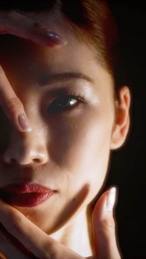 中村祥子のインスタグラム：「『Jewels Story 』  朗読劇とバレエと音楽とアートムービーが織りなす夢の物語。  キャスト 凰稀かなめ 中村祥子 ダブル主演  and 竜馬(竜馬四重奏)他  2021年7月10日(土)大手町三井ホール マチネ 14:15開場 15:00開演  ソワレ 17:45開場 18:30開演  チケット料金 S席13,000円 A席9,800円  2021年6月11日(金)10時からチケット一般販売開始。  ■ チケットぴあ https://t.pia.jp/ (Pコード：198-468) ■ ローソンチケット https://l-tike.com/ （Lコード：71575） ■ CNプレイガイド https://www.cnplayguide.com/ ■ イープラス https://eplus.jp ■キャピタルヴィレッジ https://www.cnplayguide.com/asp/evt/evtdtl.aspx?dmf=1&ecd=CNI21498&ucd=&jdt=&kai=  コロナ禍における感染対策 お客様に安全に公演を楽しんでもらうために 都の定めたルールに従い下記の対策を施行しております。 ・入場時の検温。(37.5度以上の方は入場をお断りいたします。)  ・消毒液の設置(入場時、エントランスホール各所) ・会場内でのマスクの着用。  ・声を出しての声援はご遠慮をお願いしています。  ・12分に一度会場内の空気が入れ替わります。  ・他、必要に応じた対応をいたします。  *出演者の病気や怪我など、やむを得ない事情により 変更となる場合があります。なお、公演中止の場合を除き、 実施する全ての公演に関して主演者をはじめとするキャスト変更に伴う チケット代金の払い戻し、公演日や券種の変更はお受けできませんので、 あらかじめご了承ください。 公演中止の場合の旅費、チケット送料等の補償はいたしかねます。  主催・企画・演出:株式会社Jewels  制作:株式会社オフィスウォーカー  運営:株式会社キャピタルヴィレッジ  協賛:フォレマー合同会社  協力:東京真珠株式会社 お問合せ 株式会社Jewels www@jewels1000toeshoes.com」