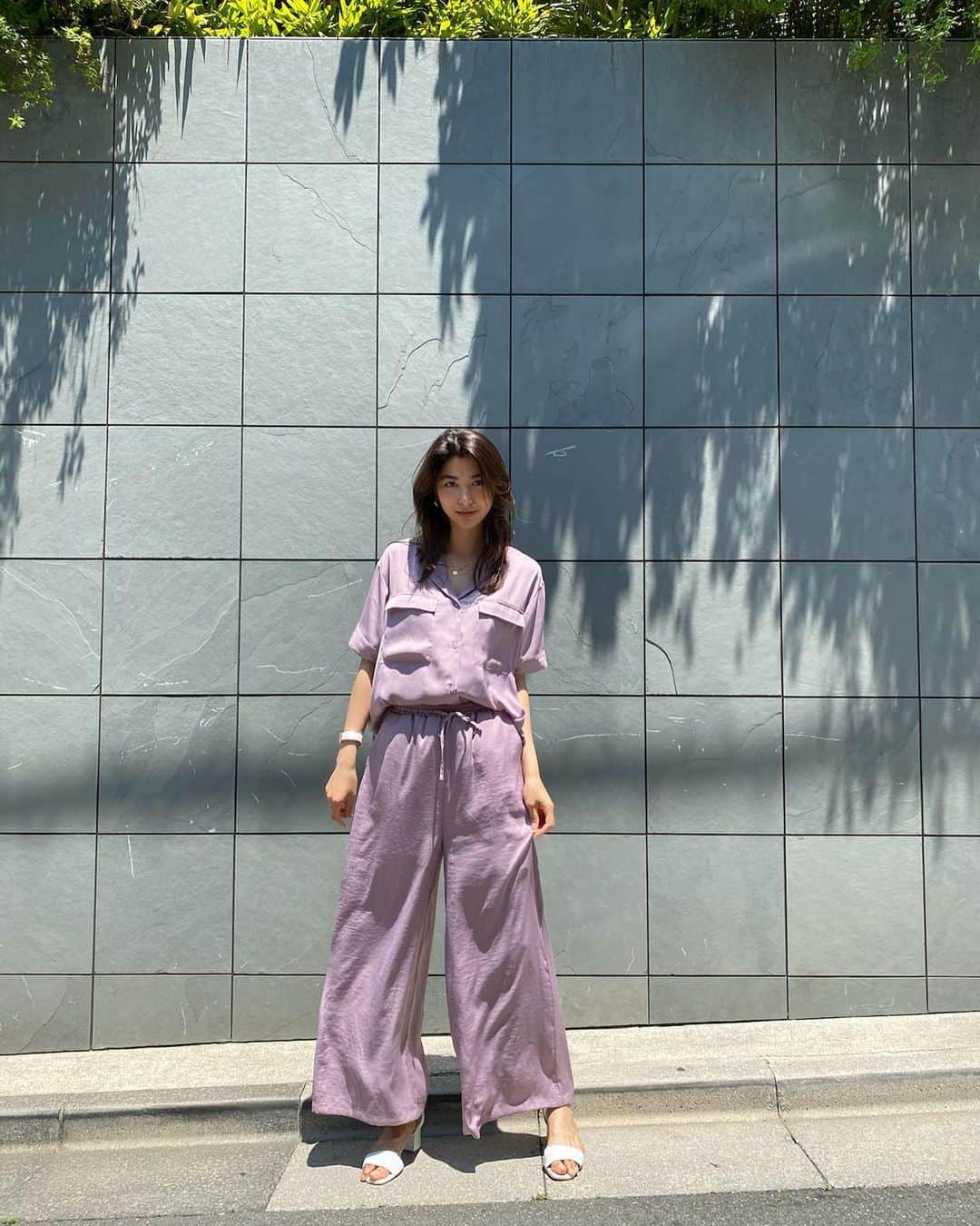 TBS「ビジネスクリック」さんのインスタグラム写真 - (TBS「ビジネスクリック」Instagram)「💜本日の衣装💜  本日の # 石井エミリー キャスターの衣装は# EVRIS でした✨  涼しげな紫色のセットアップが、本当によくお似合いですね👗💞  #本日の衣装 #ビジネスクリック #ビジクリ #TBS」6月11日 1時25分 - business_click