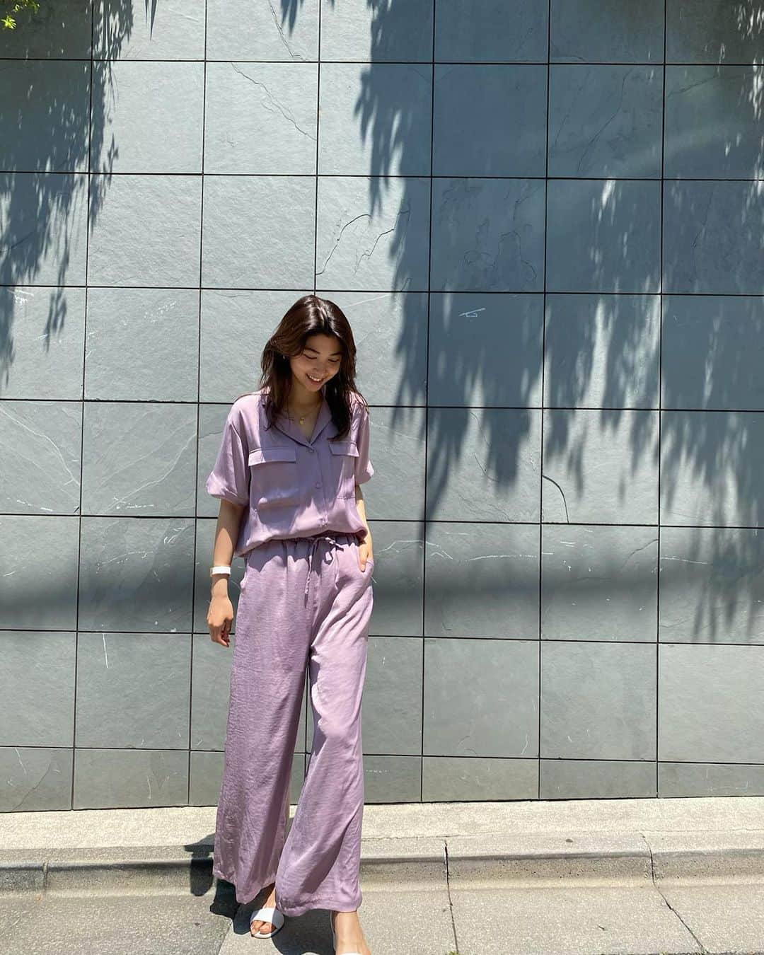 TBS「ビジネスクリック」さんのインスタグラム写真 - (TBS「ビジネスクリック」Instagram)「💜本日の衣装💜  本日の # 石井エミリー キャスターの衣装は# EVRIS でした✨  涼しげな紫色のセットアップが、本当によくお似合いですね👗💞  #本日の衣装 #ビジネスクリック #ビジクリ #TBS」6月11日 1時25分 - business_click