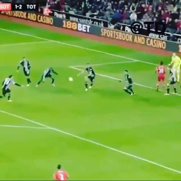 サンドロ・ラニエリ・ギマランイス・コルデイロのインスタグラム：「Tbt The things you do when you love something 👊🏼👊🏼👊🏼⚽️ COYS」