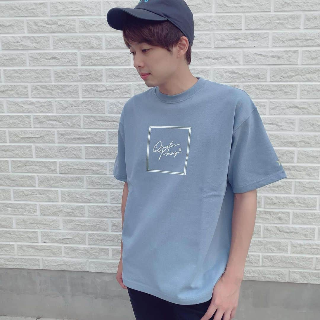 工藤舞のインスタグラム：「QUATRE PRINQから新作のTシャツとキャップが出ました😊  サマーニットのような着心地抜群そして、しっかりした生地感のTシャツ。くすみ系カラーなので、おとなっぽい印象に。  袖にはレモンイエローのスターの刺繍。  今人気のビッグシルエットのデザイン。  サイズはゆったり目に着るのがオススメ。  詳しい情報はサイトにてご確認ください。  着用サイズM モデル171cm 体重57kg  サイズ展開M/L/XL  #アパレル#着用画像#着用 #着用イメージ #くすみ系カラー #夏服コーデ #ファッション #ファッションコーデ#ビッグシルエット#tシャツ #tシャツコーデ #ユニセックス」