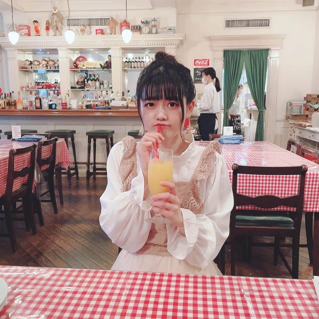 星野にぁさんのインスタグラム写真 - (星野にぁInstagram)「オレンジジュース飲んでる女」6月11日 14時41分 - hoshinia621