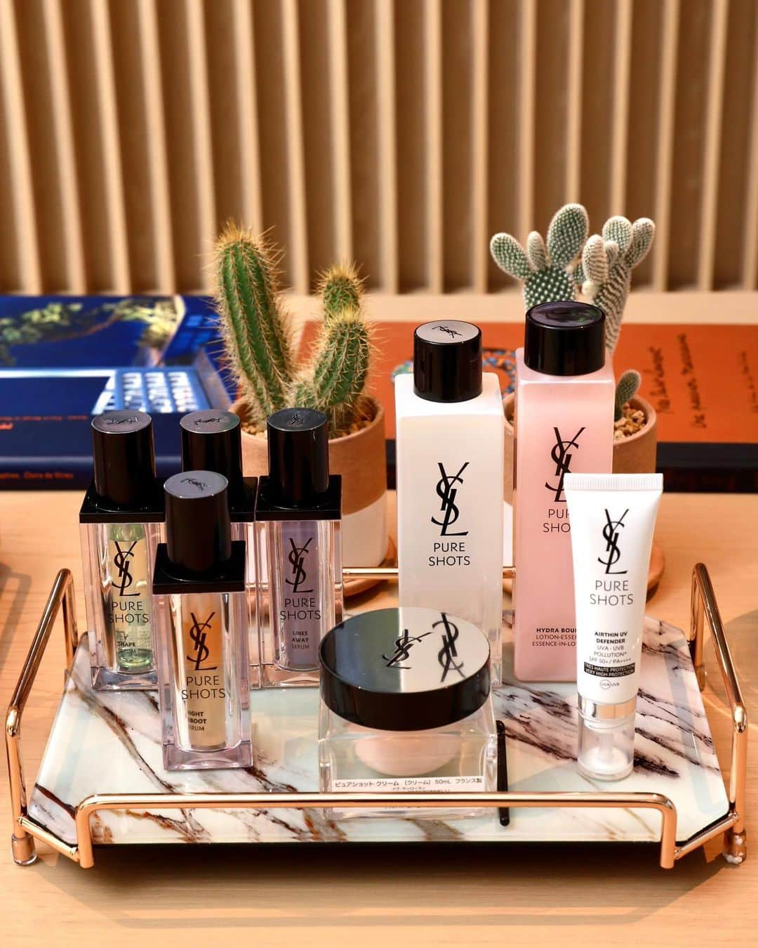 谷川菜奈さんのインスタグラム写真 - (谷川菜奈Instagram)「【YSL BEAUTY “PURE SHOTS” EXCLUSIVE SALON】  サボテンが原材料に含まれてるピュアショット🌵 パッケージがレフィルになったり サスティナブルなYSL beauty🤍 素敵です✨  @yslbeauty #pureshots #ピュアショットナイトセラム」5月18日 20時37分 - pechi.130