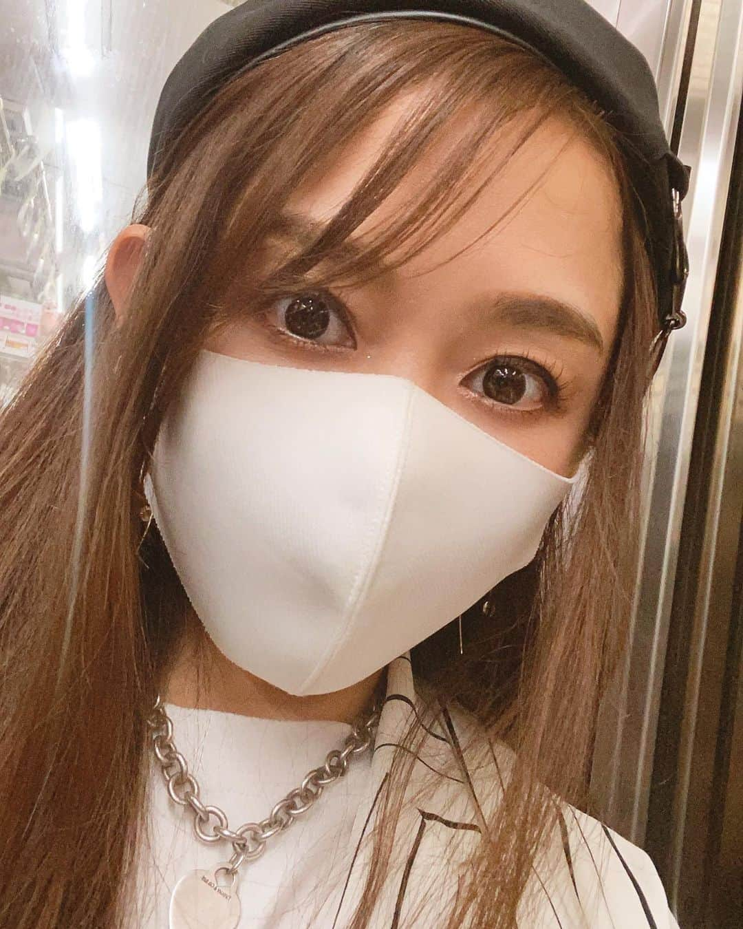 杏さゆりさんのインスタグラム写真 - (杏さゆりInstagram)「6月の舞台稽古が始まったょ✨ キチンと対策して。。。 . 「ガスマスクの伊藤さん。2021年ver」 . 3年前に出演させて頂いた作品ですが、内容はガラッと変わり杏も2役やります🙌✨ . お楽しみにぃ🙌✨ . 最近今まで以上に美容や健康に意識してるなぁ。。。そんな投稿もしていきます🥰 . #ガスマスクの伊藤さん #舞台　#stageshow #杏さゆり　#SayuriAnzu」5月18日 15時22分 - anzu_sayuri_official