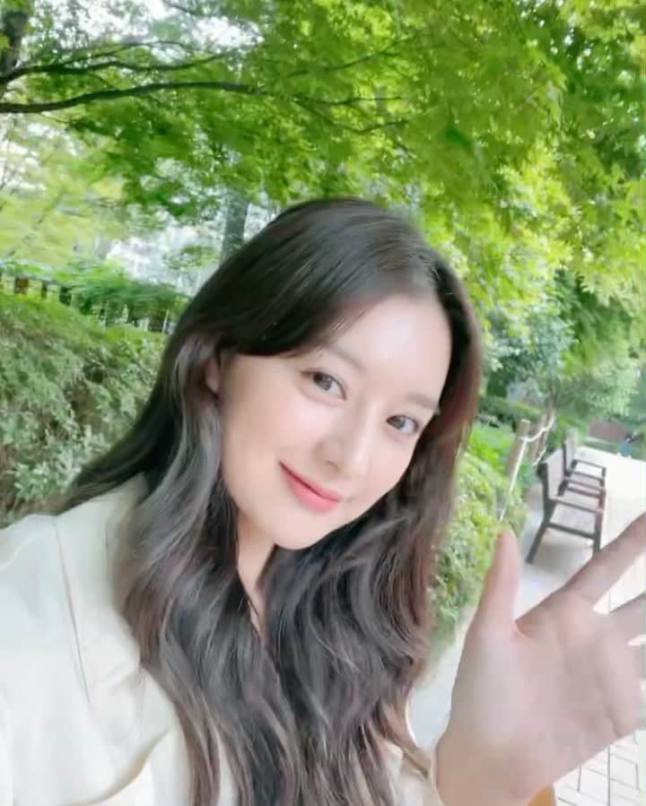 キム・ジウォンのインスタグラム：「🌿❤️」