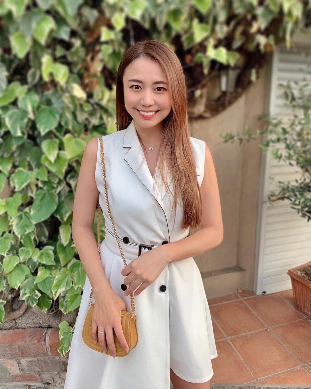 のインスタグラム：「こんばんは⭐️ . この前美容院に行ってカラーとトリートメントをしてもらったよ❤️😌 . ただのトリートメントじゃなくて、超音波ナノスチームサブリミックトリートメントをやったから自分史上最強に髪の毛がつやつやになった💓 . 指通りが尋常じゃないくらい良くて1人でテンション上がってたよ🤣❤️ @takahiro_numa さんは私のオーダー以上の仕上がりにいつもしてくれるからもう2年くらい行ってる💇‍♀️ . 梅雨始まるし、髪の毛ぱさつくからまた来月も行こ〜っと✨ . 今日も1日お疲れ様でした💓 .  #ゴルフ#ゴルフ女子#golf#golfgirl#sports#スポーツ#スポーツ女子#골프#골프여자#尔夫球#高尔夫#美容院#MOTOSHIBUYA#カラー#トリートメント#私服#ootd」