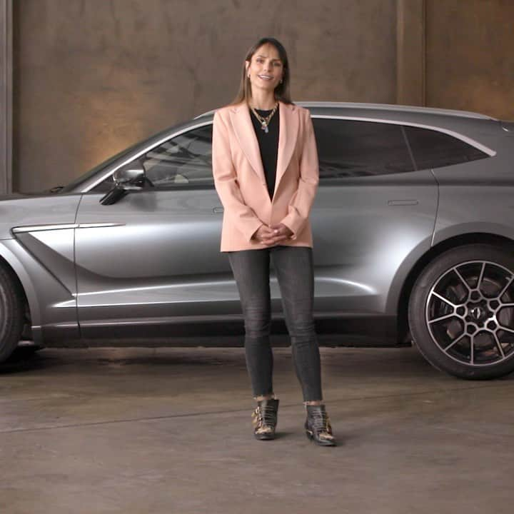 ポール・ウォーカーのインスタグラム：「It’s your final chance to win Aston Martin’s first-ever SUV and $20,000! Every donation supports @PaulWalkerFdn. Enter at the link in bio or go to http://omaze.com/WinADBX today. #Omaze #TeamPW」