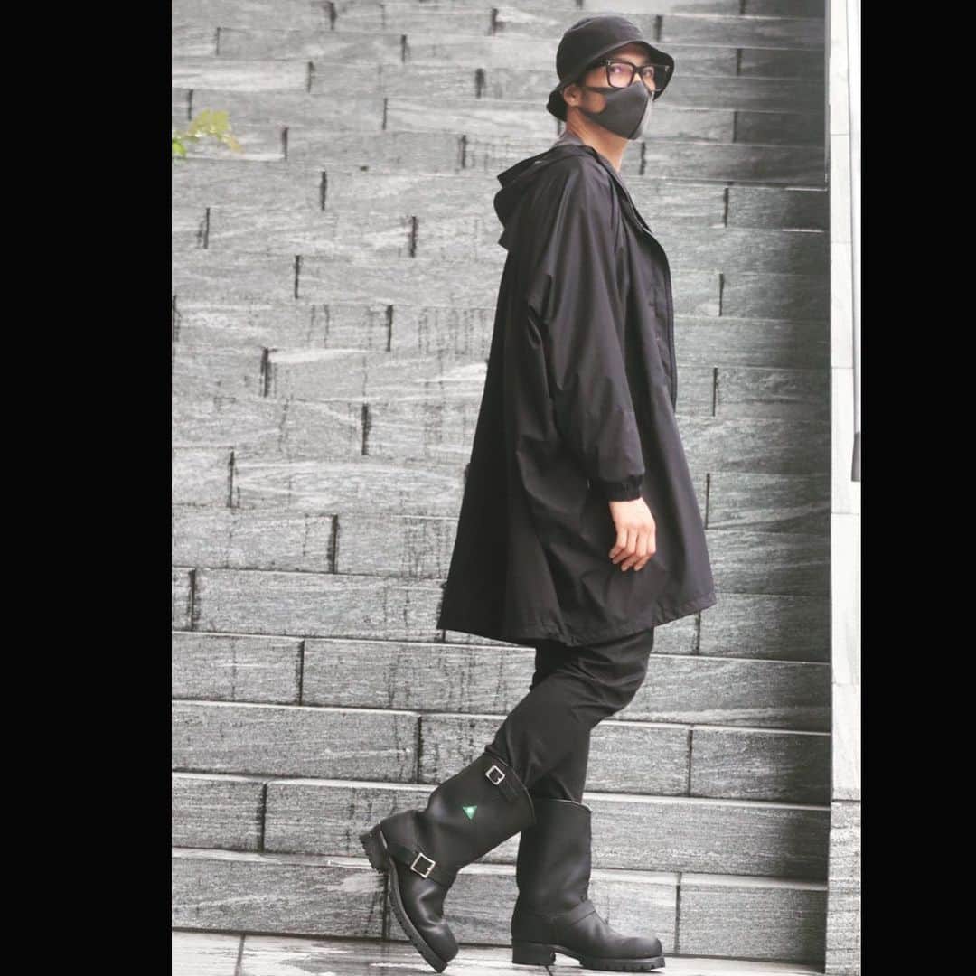 ZOEのインスタグラム：「これくらいロングで存在感のある エンジニアブーツをずっと探してた🔥  ボリューム感もカッコよくないですか？」