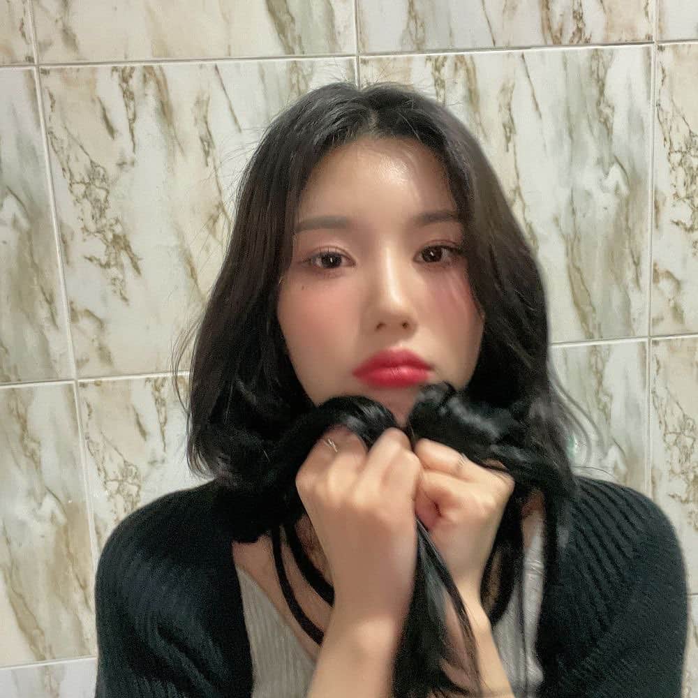 クォン・ウンビさんのインスタグラム写真 - (クォン・ウンビInstagram)「pouty baby i miss you 😚🥺💓  #IZONE #EUNBI #KWONEUNBI #권은비 #아이즈원」5月19日 17時26分 - kwoneunbi