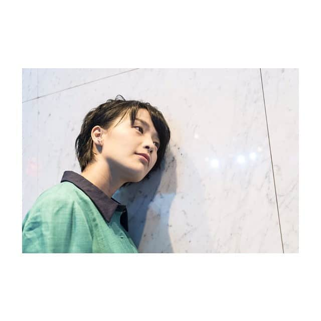 向井藍のインスタグラム：「おはようございます🌞  good morning💙💚  （インスタ…ちゃんと続けなきゃ…）  #向井藍 #aimukai #サボりがち #インスタ #instagram #goodmorning #shorthair」