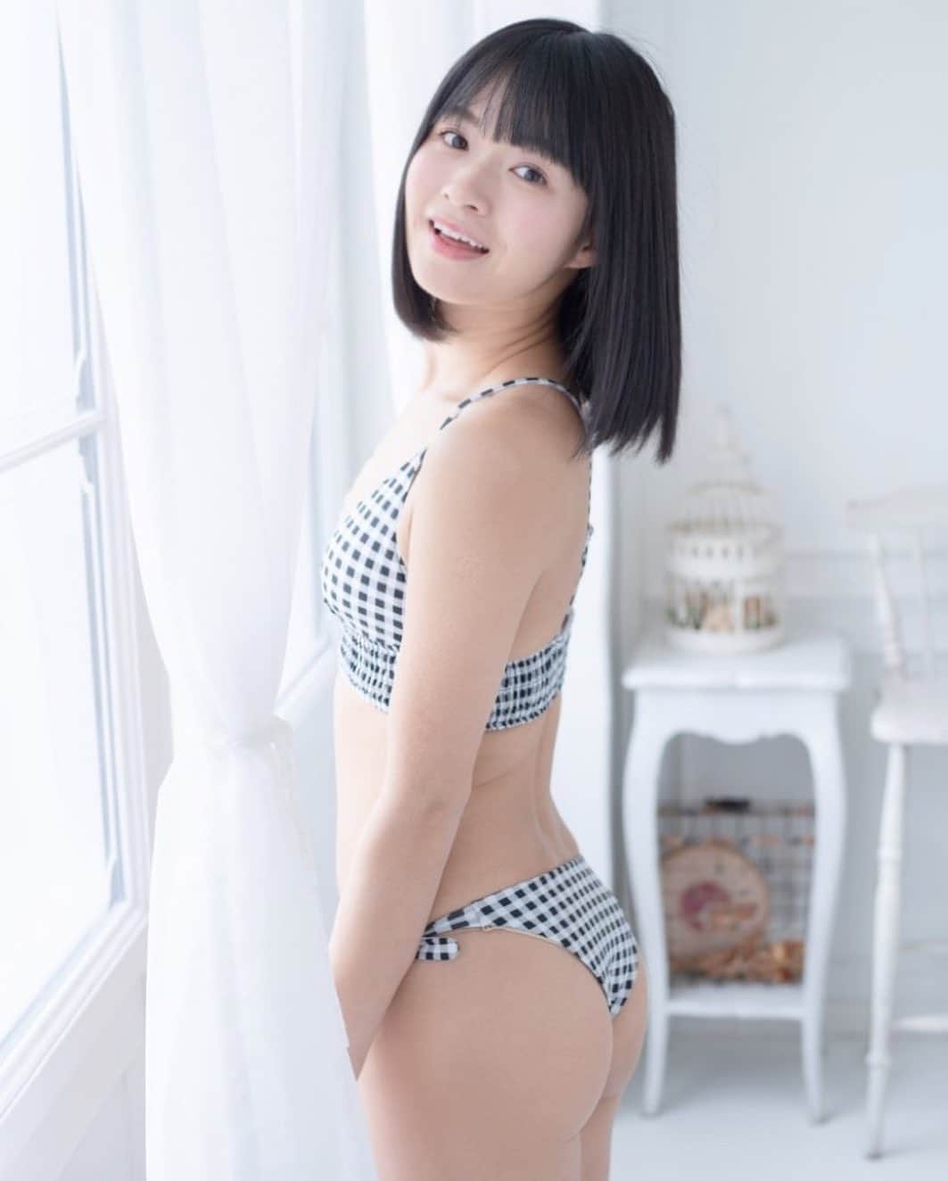 百川晴香さんのインスタグラム写真 - (百川晴香Instagram)「インスタグラビアvol.327👙おはようございます👏💕 #japanesegirl #cute #followｍe」5月20日 8時31分 - momokawaharuka
